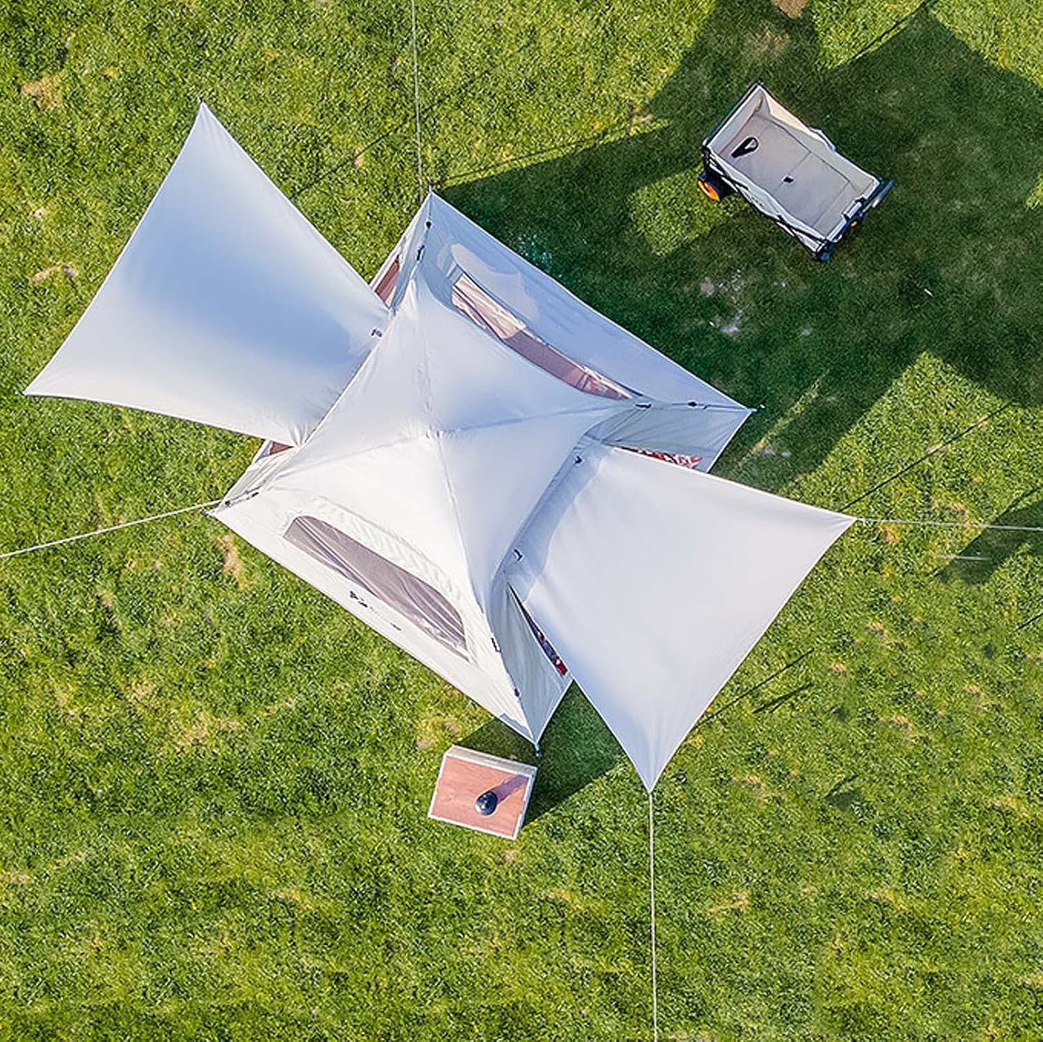 94x94x61" Pop Up Tent, Waterproof Windproof Family Camping, Hiking Cabin Tents